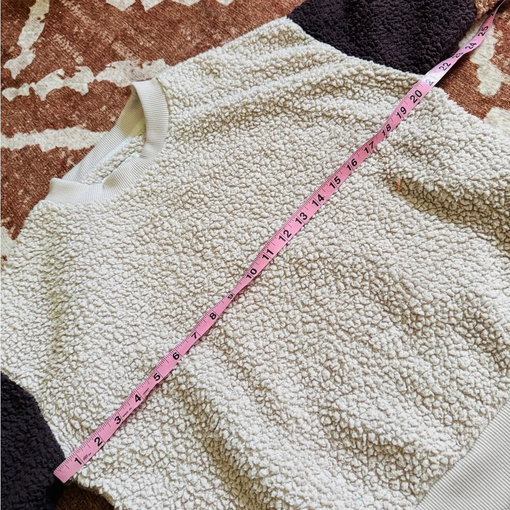 🏔️ American Eagle Sherpa - Picture 3 of 4